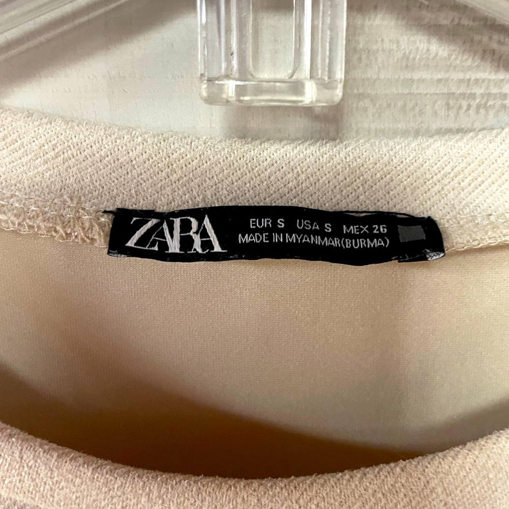 Zara Cream Colored Pocket Front Suede-Feel Raw Hem Short Sleeve Dress Sz S - Picture 3 of 6